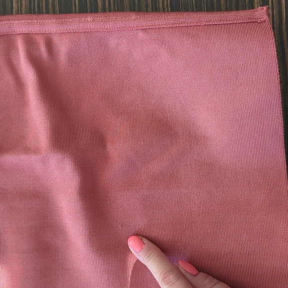 Dusty pink bodycon dress laced front - Picture 14 of 14